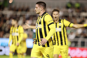 Λούκα Γιόβιτς: Ο πρώτος παίκτης που πετυχαίνει χατ-τρικ σε εκτός έδρας αθηναϊκό ντέρμπι!