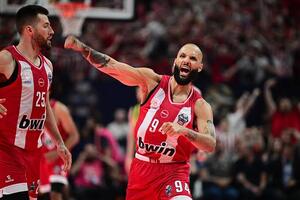 Τι ώρα παίζει και σε ποιο κανάλι σήμερα ο Ολυμπιακός στο μπάσκετ (18/9)