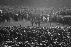 Όταν 300.000 θεατές «κατέλαβαν» το Γουέμπλεϊ: Ο τελικός που έγραψε ιστορία! (video)