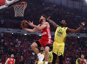 Ολυμπιακός – Φενερμπαχτσέ και Λάτσιο – Μίλαν με 0% γκανιότα και «Ενισχυμένα» Bet Builders