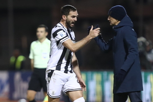 Λουτσέσκου: «Δύο ερωτήσεις για τον διαιτητή»