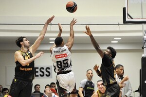 Έγραψε ιστορία ο Βίκος κόντρα στην ΑΕΚ, πρώτη νίκη στην GBL
