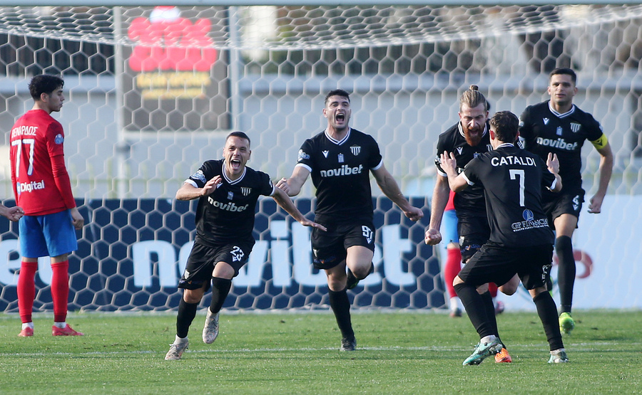 Super League 2: Στο +5 η Καλαμάτα, πάτησε κορυφή η Αναγέννηση Καρδίτσας (video)