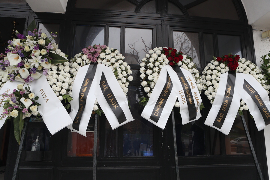 Το τελευταίο «αντίο» στον Στέφανο Μπορμπόκη (pics)