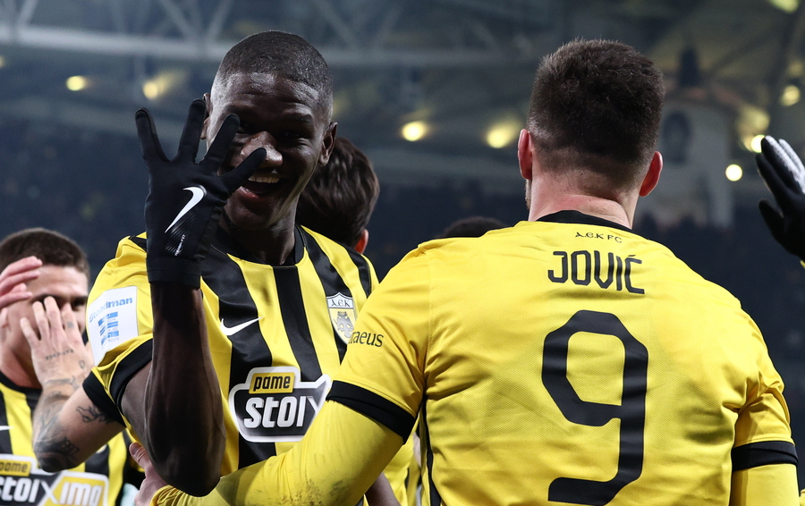 Ζίνι: «Είναι εξαιρετικό να έχεις δίπλα σου τον Γιόβιτς»