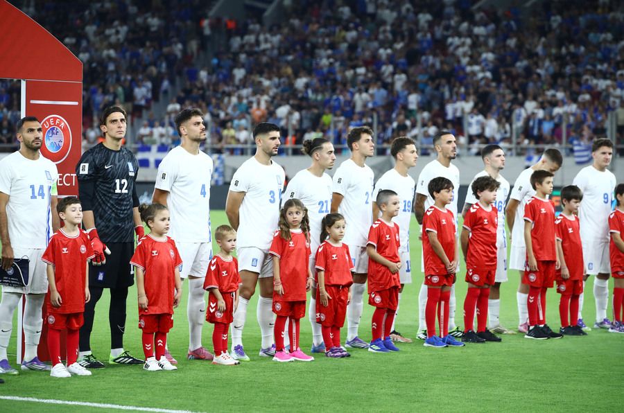 Ο Μανθάνο ορίστηκε να διευθύνει το Ελλάδα – Σκωτία