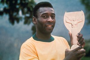 Συμφωνία μεγατόνων: Η οικογένεια Νεϊμάρ αγόρασε το brand του Πελέ!