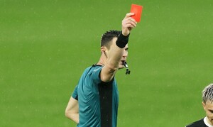 IFAB: Χρήση VAR σε δεύτερες κίτρινες - Όλες οι αλλαγές