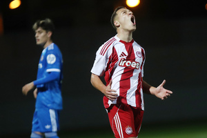 Ολυμπιακός - Ρεάλ Μαδρίτης 0-2: Πάλεψαν αλλά δεν απέφυγαν την ήττα οι «ερυθρόλευκοι» που πάνε για… τελικό στο Καζακστάν (video)