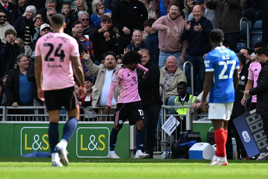Λέστερ: Ήττα από την Πόρτσμουθ και... φουλ για League One (video)