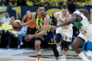 Φενέρμπαχτσε - Ζάλγκιρις 89-78: Έκανε το πρώτο βήμα