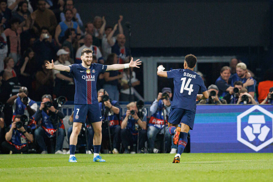 Η Παρί κλείνει... θέση στα ημιτελικά