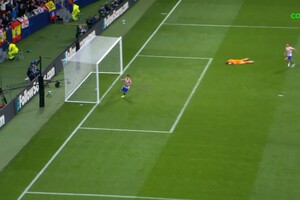 Ατλέτικο - Τότεναμ: Ο Κίνσκι έκανε δύο μοιραία λάθη και βγήκε στο 17ο λεπτό! (video)