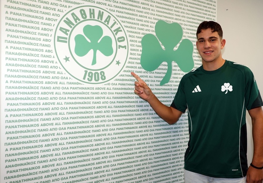 Παναθηναϊκός: Ο 16χρονος χαφ Τάκης Μπινιάρης υπέγραψε επαγγελματικό συμβόλαιο με το «τριφύλλι»