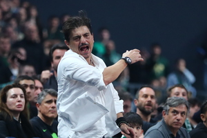 Γιαννακόπουλος για τις βολές του Ολυμπιακού με τη Βαλένθια: «Όχι, δεν είναι τρολ»