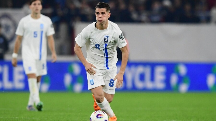 Μουζακίτης: «Είμαι χαρούμενος για τον Κωστούλα» (video)