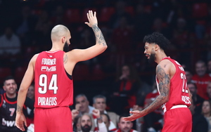 Xτίζει σερί με ειδικά στοιχήματα και ενισχυμένες αποδόσεις!