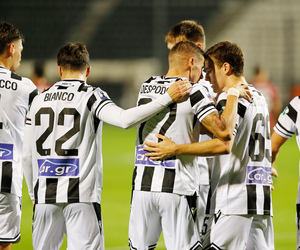 Παίρνει φωτιά το πρωτάθλημα με ειδικά στοιχήματα!