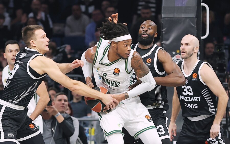 Παναθηναϊκός: «Μέσα» ο Χολμς με Ολυμπιακό, στα «πιτς» ο Σαμοντούροβ