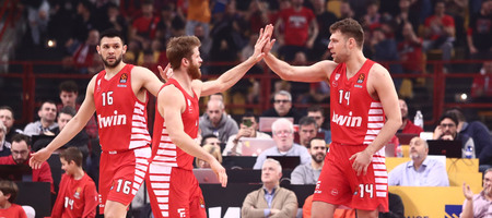 Ολυμπιακός: Με Βεζένκοφ και Γουόκαπ κόντρα στον Πανιώνιο