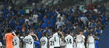 Οι παίκτες της Κορίνθιανς στήριξαν τον Βινίσιους πριν το ματς με την Κρουζέιρο