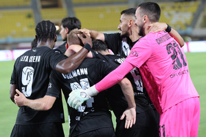 Οι προκρίσεις των ελληνικών ομάδων στις League Phases με ειδικά στοιχήματα!