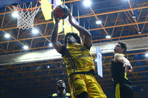 Περιστέρι - Μαρούσι 83-81: Πήρε το θρίλερ, διατηρήθηκε στα ψηλά πατώματα