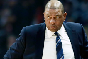 «Αποχωρεί από τους Μπακς ο Ντοκ Ρίβερς»