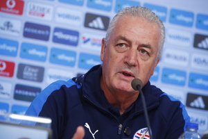 Γκουστάβο Αλφάρο: «Η εθνική Ελλάδος έχει περισσότερο μέλλον από παρόν»