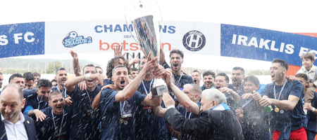 Ηρακλής: Η απονομή και τα επινίκια για την άνοδο στη Stoiximan Super League (video)