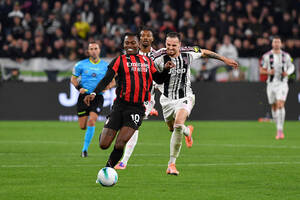 «Αγκαλιά» στα... αστέρια!