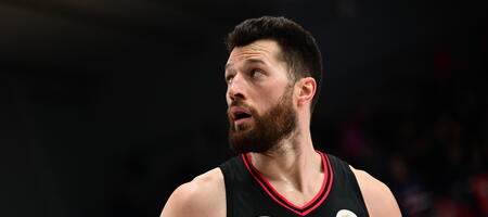 La Repubblica: «Πλησιάζει στην Αρμάνι Μιλάνο ο Πίτερς»