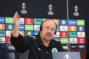 Μπενίτεθ: «Αν κάποιος δεν καταλαβαίνει την πραγματκότητα, είναι επειδή δεν αντιλαμβάνεται το ποδόσφαιρο»