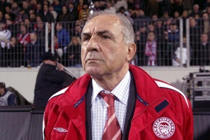 Το «αντίο» του Ολυμπιακού στον Γιάννη Κόλλια