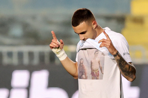 ΑΕΚ: Το παρθενικό γκολ του Χρυσόπουλου με την Ένωση και η αφιέρωση στον πατέρα του που δε ζει (video)