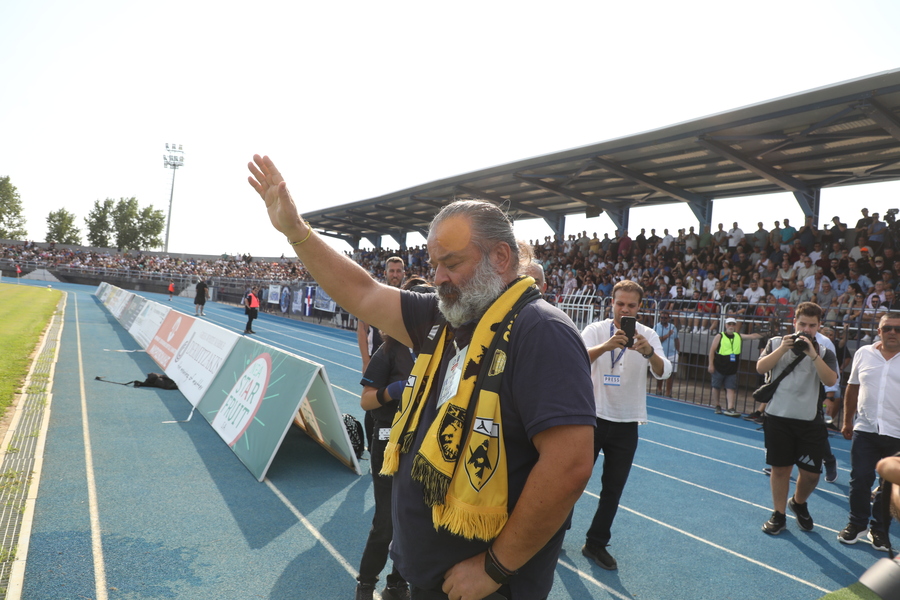 Ηλιόπουλος: «Ξεκινούν σιγά σιγά τα στριμώγματα για την ΑΕΚ»