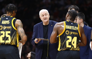 Επικίνδυνη έξοδος για την ΑΕΚ στη Μύκονο