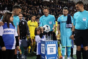 Ράτσιτς σε Γιοβάνοβιτς: «Πώς γίνεται να μην δίνεις αυτό το πέναλτι;»