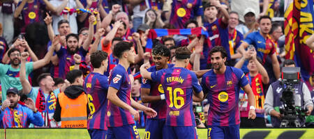 Μπαρτσελόνα: Θριάμβευσε στο ντέρμπι με την Εσπανιόλ με σούπερ Γιαμάλ και πλέον είναι… αγκαλιά με την κούπα!