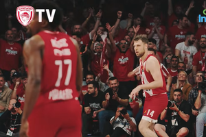 Ολυμπιακός: «Ερυθρόλευκη» παράνοια στο ΣΕΦ και η βράβευση των Βεζένκοβ-Μιλουτίνοβ (video)