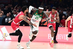 Διπλό βήμα πρόκρισης με… επτάποντο της Interwetten!