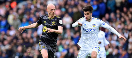 Η Λιντς άλωσε το «Ολντ Τράφορντ» και έσπασε κατάρα 45 ετών