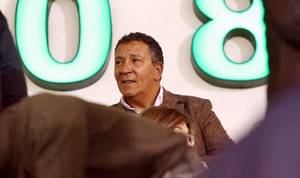 Ο Τεν Κάτε και επίσημα στο τιμόνι του Σουρινάμ