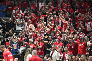 Ολυμπιακός: Στη δημοσιότητα η παρακάμερα του αγώνα με τη Μονακό και το «ευχαριστώ» στους οπαδούς (video)