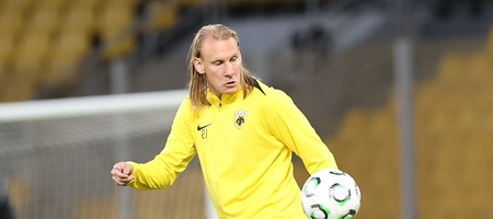 ΑΕΚ: Ανησυχία για Βίντα, έμεινε εκτός από τον αγώνα με τον ΟΦΗ