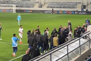 Έρευνα της UEFA για την καταγγελία περί φτυσίματος στο Ιρλανδία-Ισραήλ