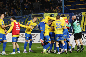 Παναιτωλικός – ΟΦΗ 4-2: Απίθανη νίκη για τους Αγρινιώτες σε ένα «θεότρελο» ματς στο ντεμπούτο του Αναστασίου! (video)