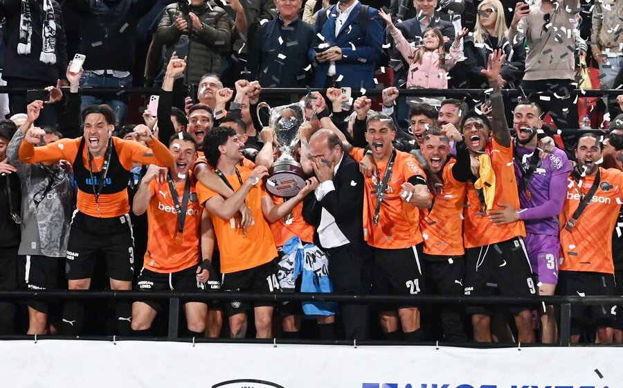 ΟΦΗ: Η απονομή του Κυπέλλου (video)