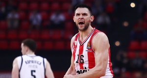 Ολυμπιακός: Ο Παπανικολάου έφτασε τις 800 συμμετοχές με την «ερυθρόλευκη» φανέλα