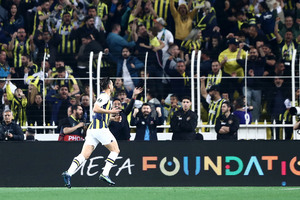 Σκάνδαλο στημένων αγώνων: Χειροπέδες σε παίκτες των Φενέρμπαχτσε και Γαλατασαράι